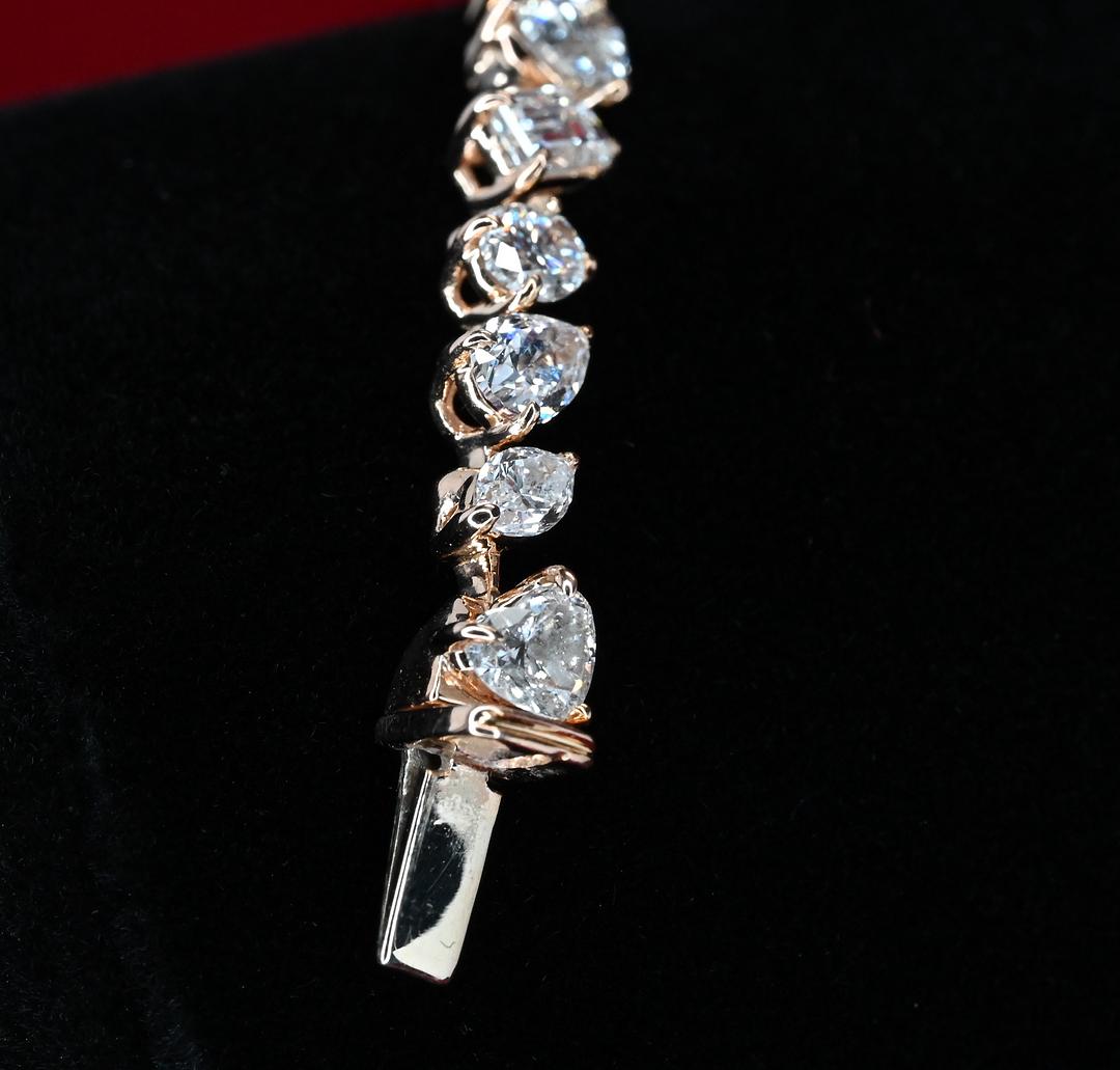 Mixed-Shape Natural Diamond Tennis Bracelet thumbnail 4