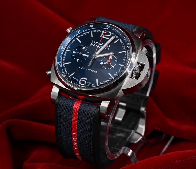 Panerai Luminor Chronograph thumbnail 3