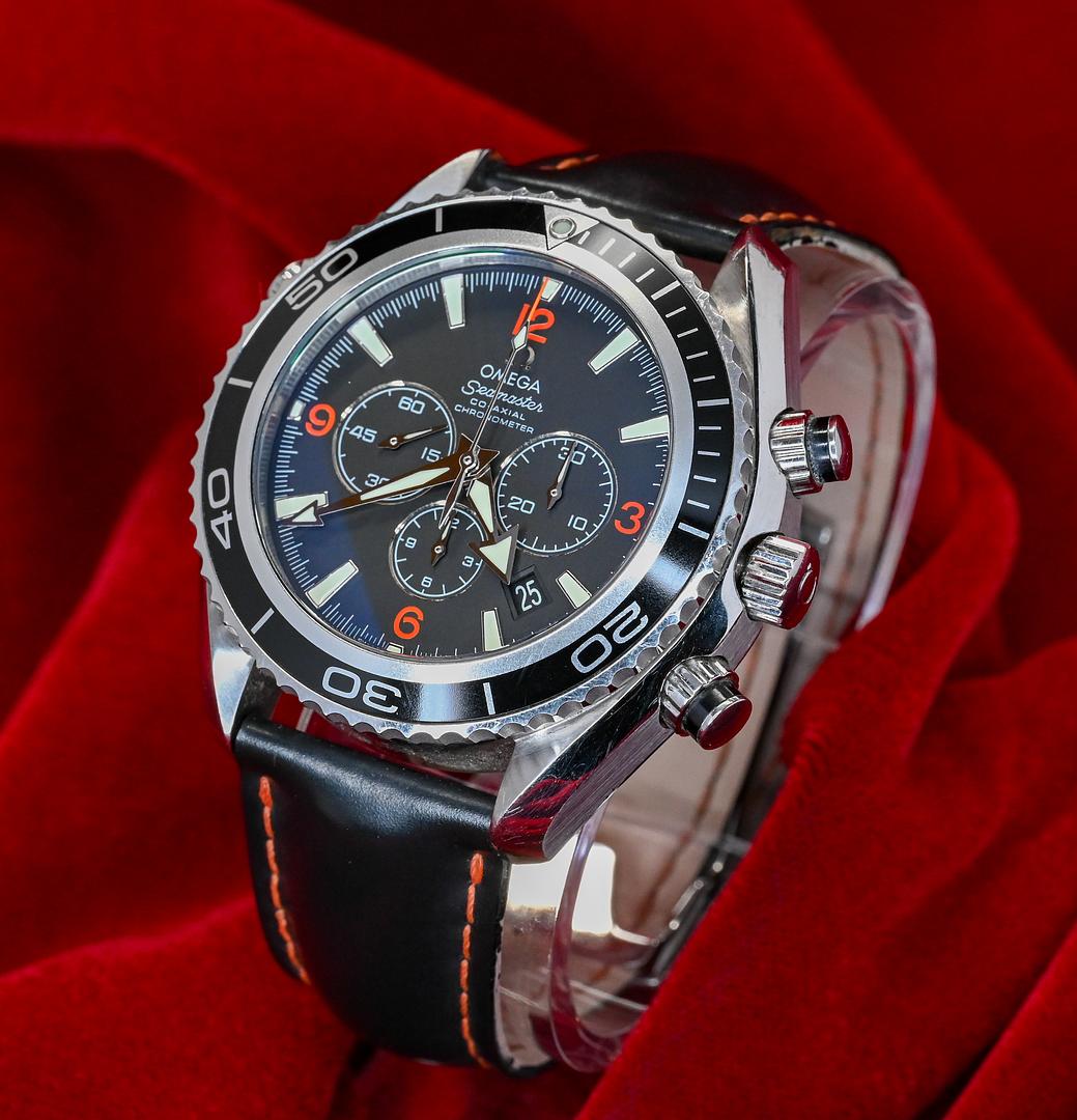 Omega Seamaster Planet Ocean Chronograph thumbnail 2