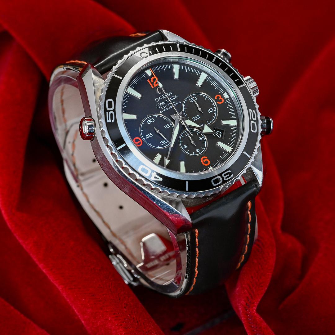 Omega Seamaster Planet Ocean Chronograph thumbnail 3